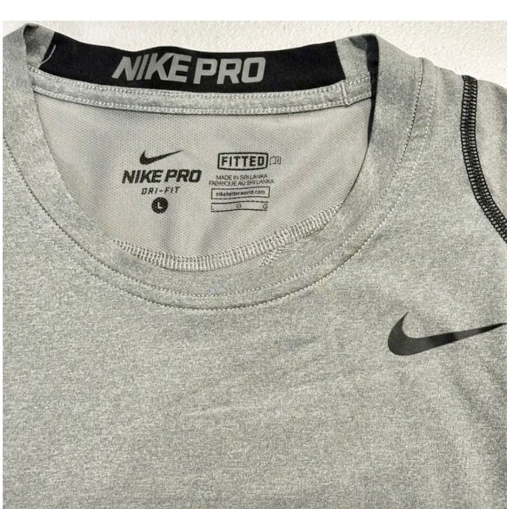 Nike pro dry fit fitted mens Sz L short sleeve top crew neck gray & black *U5
